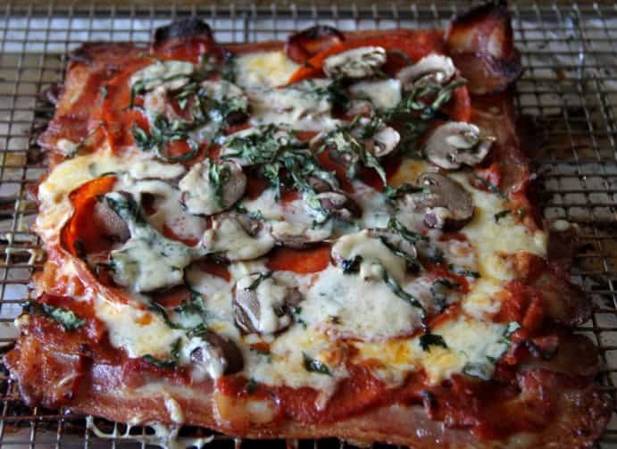 The Atkins-friendly bacon crust pizza – no joke The Atkins-friendly bacon crust pizza – no joke
