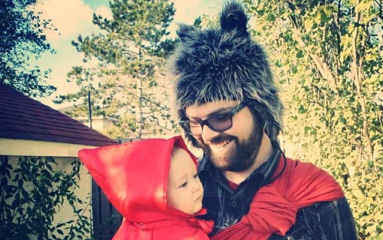 10 AWESOME Baby-wearing Costume Ideas For Hallowe’en 10 AWESOME Baby-wearing Costume Ideas For Hallowe’en