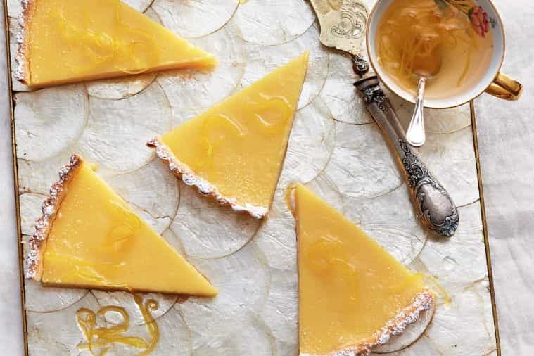 This gin and tonic tart is like an excuse to throw a party This gin and tonic tart is like an excuse to throw a party