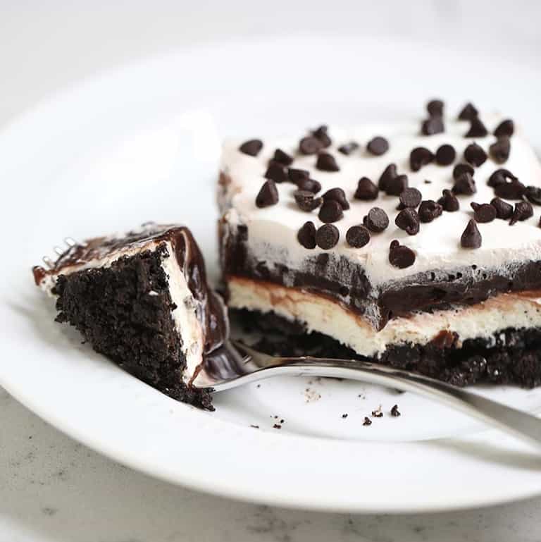 This CHOCOLATE lasagna is all sorts of amazing This CHOCOLATE lasagna is all sorts of amazing