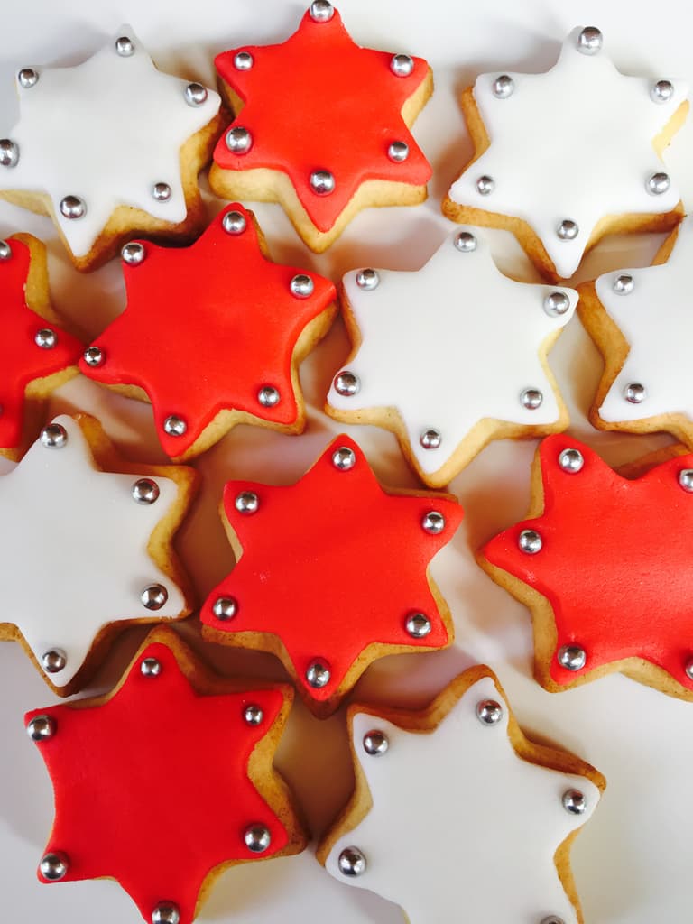 Stars in your eyes: These colourful Christmas cookies are the perfect festive treat Stars in your eyes: These colourful Christmas cookies are the perfect festive treat