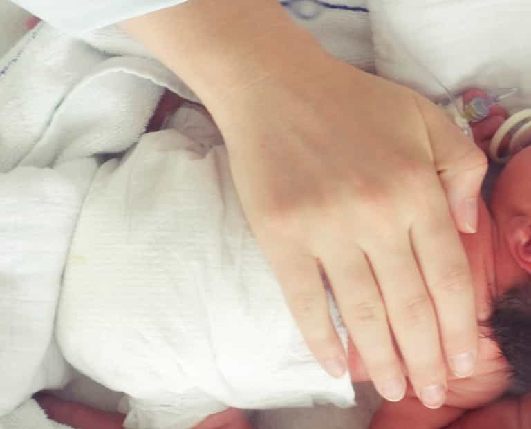 Bereaved Mum: ‘The Midwife Scolded Me For Shouting’ Bereaved Mum: ‘The Midwife Scolded Me For Shouting’