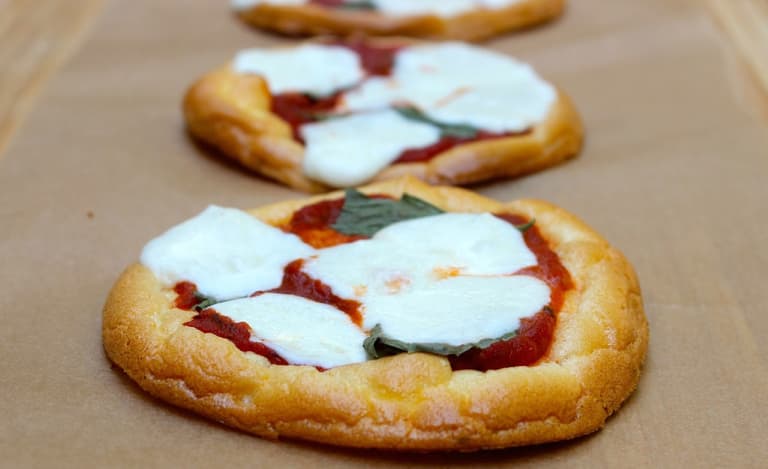 We Gave You No-Carbs, Zero-Calorie Cloud Bread, Here’s 3 Ways To Eat It We Gave You No-Carbs, Zero-Calorie Cloud Bread, Here’s 3 Ways To Eat It
