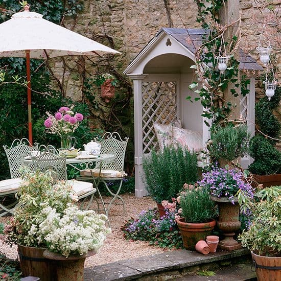 10 Steps To Design A Cottage-style Garden At Your Home 10 Steps To Design A Cottage-style Garden At Your Home