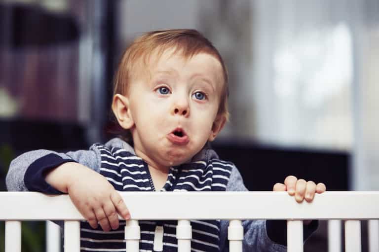 Watch: Toddler Escapes Bedtime in UNDER 15 Seconds With This Vaguely Creepy Manoeuvre Watch: Toddler Escapes Bedtime in UNDER 15 Seconds With This Vaguely Creepy Manoeuvre