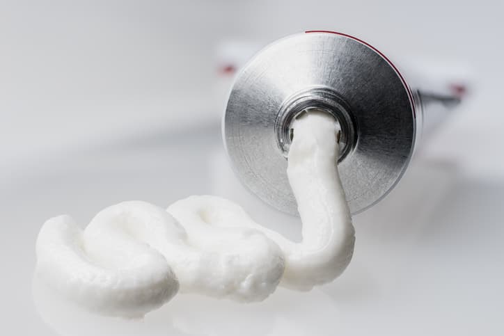 Now Scientists Say That TOOTHPASTE Could Cause Cancer Now Scientists Say That TOOTHPASTE Could Cause Cancer