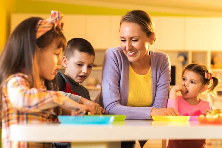 Mum faces criticism for the snack she put in her daughter’s lunchbox (and it seems pretty harsh!) Mum faces criticism for the snack she put in her daughter’s lunchbox (and it seems pretty harsh!)