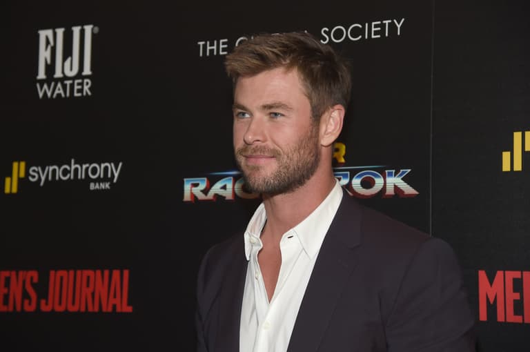 Chris Hemsworth’s son developed some impressive skills to get sweets Chris Hemsworth’s son developed some impressive skills to get sweets