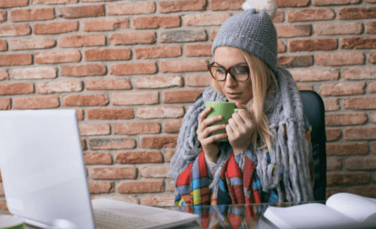 Office like an icebox? You need to get yourself these nifty hand warmers Office like an icebox? You need to get yourself these nifty hand warmers
