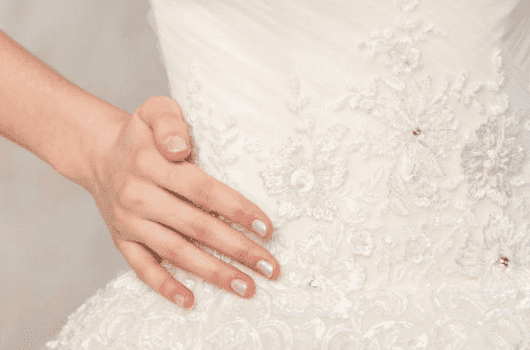 Bride-to-be says she was ‘fat shamed’ by wedding photographer Bride-to-be says she was ‘fat shamed’ by wedding photographer