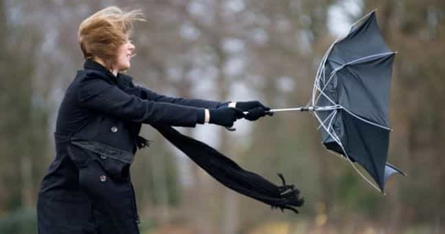 Met Éireann warn of ‘very windy’ weather as Storm Hannah set to hit Ireland this weekend Met Éireann warn of ‘very windy’ weather as Storm Hannah set to hit Ireland this weekend
