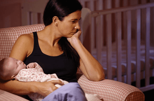 Almost half of new mums experience hallucinations or dark thoughts Almost half of new mums experience hallucinations or dark thoughts