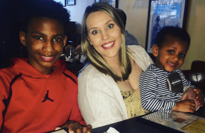 Teacher adopts her most ‘badly behaved’ student to give him a better life Teacher adopts her most ‘badly behaved’ student to give him a better life