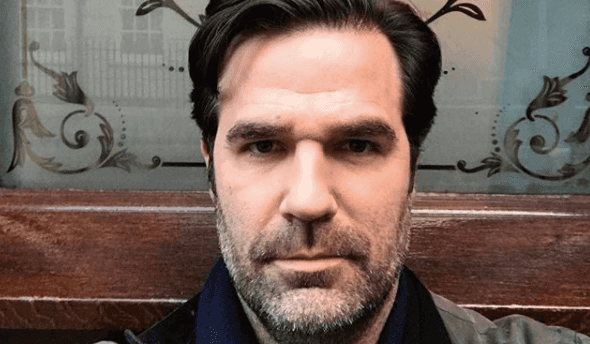 Rob Delaney’s two-year-old son has tragically passed away Rob Delaney’s two-year-old son has tragically passed away