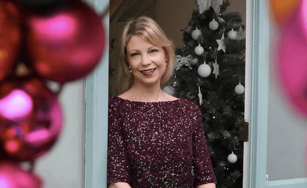 Emma Hannigan’s ‘Letters To My Daughters’ reaches no.1 in book charts Emma Hannigan’s ‘Letters To My Daughters’ reaches no.1 in book charts