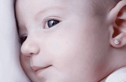 Dad’s warning after piercing gun gets stuck on baby’s ear causing ‘damage’ Dad’s warning after piercing gun gets stuck on baby’s ear causing ‘damage’