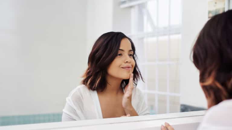 This face oil is receiving five star reviews from everyone and we need to try it! This face oil is receiving five star reviews from everyone and we need to try it!