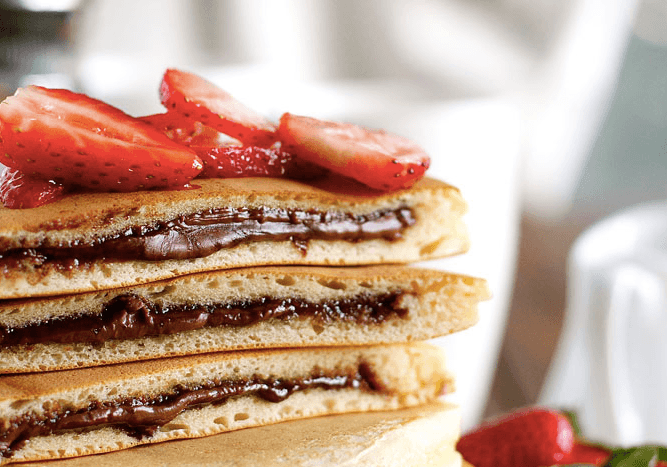 These amazing Nutella-stuffed pancakes are the perfect Sunday brunch dish These amazing Nutella-stuffed pancakes are the perfect Sunday brunch dish