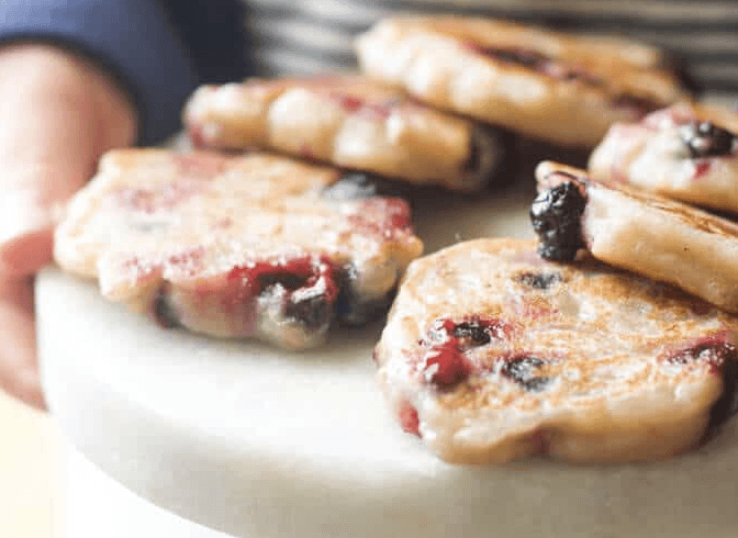 Healthy weekend breakfast: 3-ingredient banana blueberry fritters Healthy weekend breakfast: 3-ingredient banana blueberry fritters