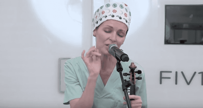 Sharon Corr plays the violin for IVF embryos at fertility clinic Sharon Corr plays the violin for IVF embryos at fertility clinic