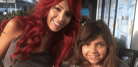 Farrah Abraham’s daughter was just casually sipping €128 apple juice in Dubai yesterday Farrah Abraham’s daughter was just casually sipping €128 apple juice in Dubai yesterday