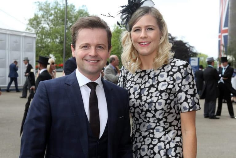 Dec Donnelly’s pregnant wife, Ali, looks amazing on the BAFTA red-carpet Dec Donnelly’s pregnant wife, Ali, looks amazing on the BAFTA red-carpet
