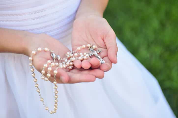 This is the average amount of money that kids receive on their Holy Communion This is the average amount of money that kids receive on their Holy Communion