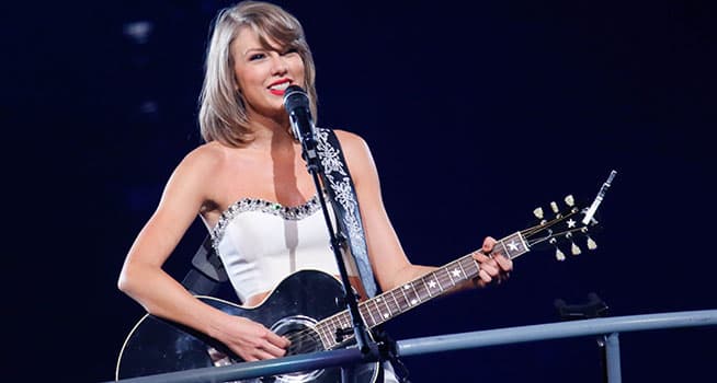 Here’s the full list of everything that is banned from Taylor Swift’s concerts Here’s the full list of everything that is banned from Taylor Swift’s concerts