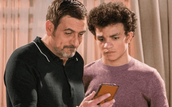 Corrie’s Alex Bain has split up with his 16-year-old pregnant girlfriend Corrie’s Alex Bain has split up with his 16-year-old pregnant girlfriend