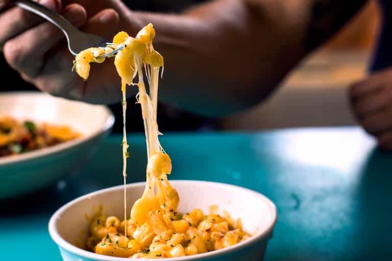 9 things to add to your mac n cheese recipe to make it that little bit different 9 things to add to your mac n cheese recipe to make it that little bit different