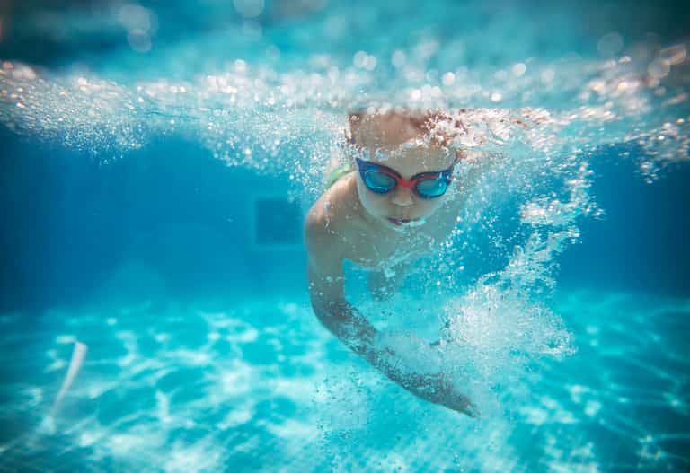 People are horrified over this mum’s seriously tense exchange with a swim teacher People are horrified over this mum’s seriously tense exchange with a swim teacher