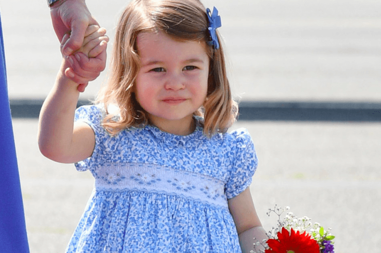 An old photo of Princess Diana is starting to look VERY like Princess Charlotte An old photo of Princess Diana is starting to look VERY like Princess Charlotte