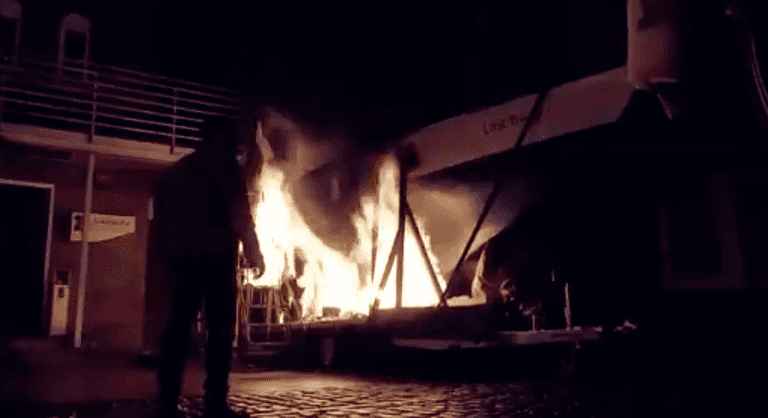 Corrie reveal potential victim of Peter Barlow’s deadly boat fire Corrie reveal potential victim of Peter Barlow’s deadly boat fire