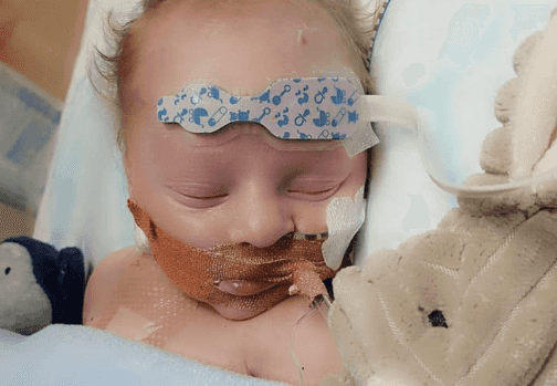 ‘Miracle’ three-week-old baby who needed a new heart passes away ‘Miracle’ three-week-old baby who needed a new heart passes away