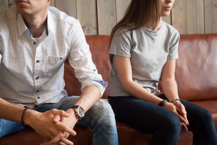 Woman charges boyfriend a fee for coming home late and explains why Woman charges boyfriend a fee for coming home late and explains why