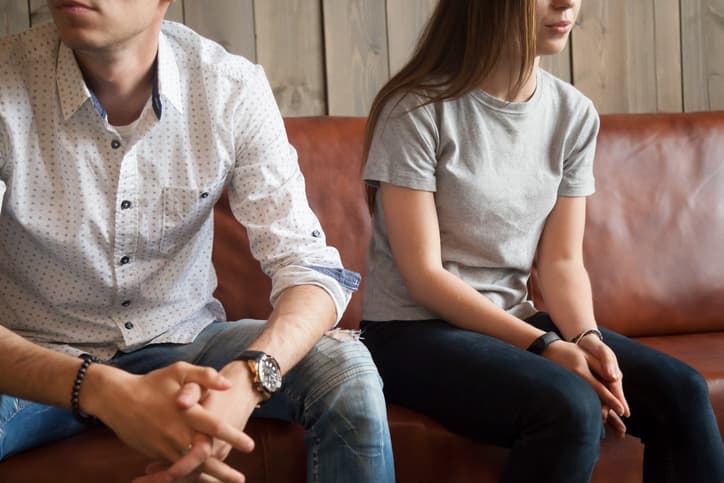 Woman charges boyfriend a fee for coming home late and explains why Woman charges boyfriend a fee for coming home late and explains why