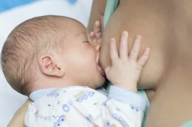 Breastfeeding women can drink alcohol after first month, according to the HSE Breastfeeding women can drink alcohol after first month, according to the HSE