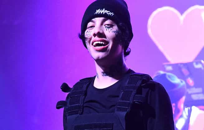 Congrats! 22-year-old rapper Lil Xan is expecting his first child Congrats! 22-year-old rapper Lil Xan is expecting his first child