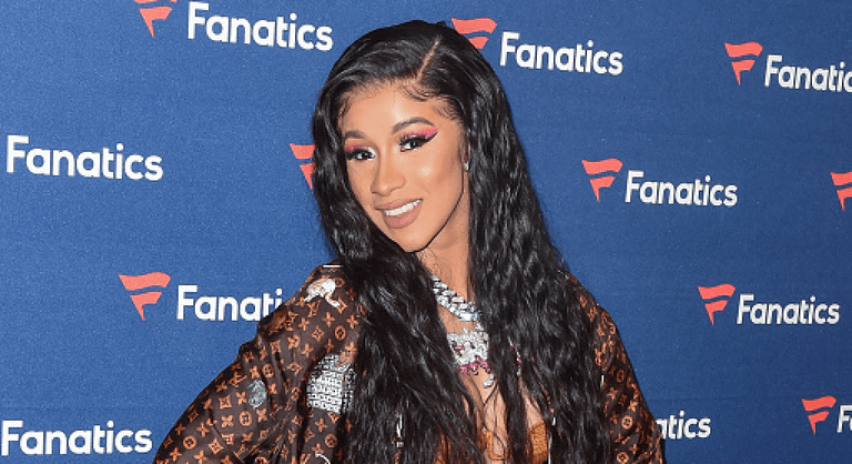 ‘The world was heavy on my shoulders’: Cardi B on her postnatal depression ‘The world was heavy on my shoulders’: Cardi B on her postnatal depression