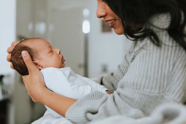 Mum explains the reasons why newborns don’t sleep and yeah, sounds about right Mum explains the reasons why newborns don’t sleep and yeah, sounds about right