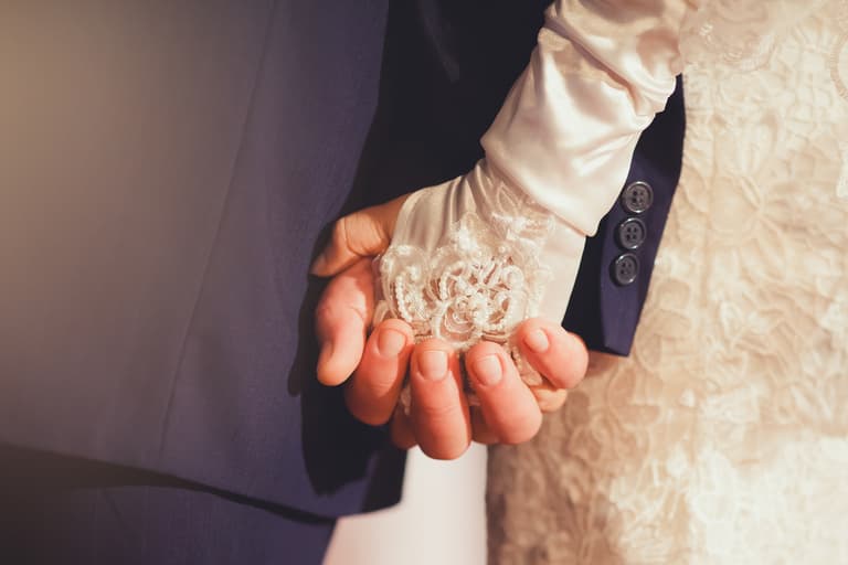 Woman confused as fiancé tells her to lose ‘at least 30lbs’ of baby weight in prenup Woman confused as fiancé tells her to lose ‘at least 30lbs’ of baby weight in prenup