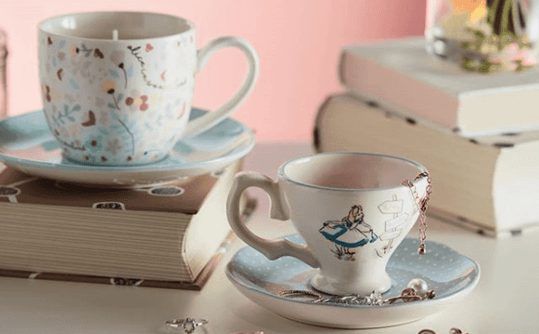 The Alice In Wonderland homeware collection from Penneys is honestly too cute The Alice In Wonderland homeware collection from Penneys is honestly too cute