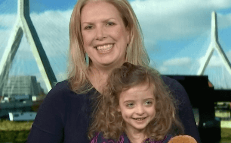 Nurse adopts three-month-old baby girl who had no visitors in intensive care unit Nurse adopts three-month-old baby girl who had no visitors in intensive care unit