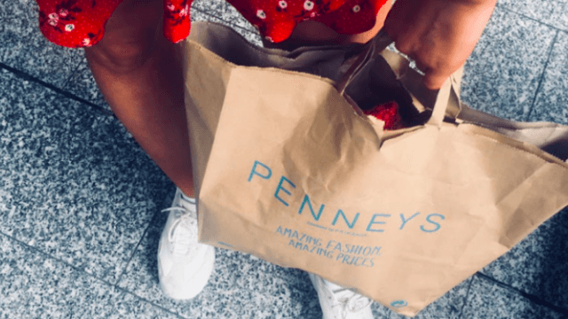 This €20 printed midi dress from Penneys actually looks super expensive This €20 printed midi dress from Penneys actually looks super expensive