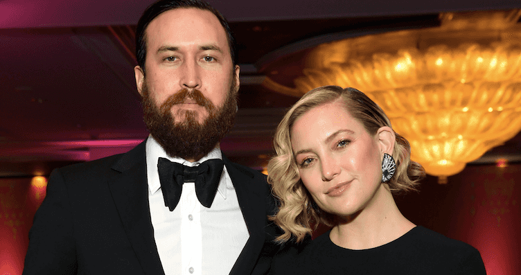 Kate Hudson shares first photo of her three children and boyfriend, Danny Fujikawa Kate Hudson shares first photo of her three children and boyfriend, Danny Fujikawa