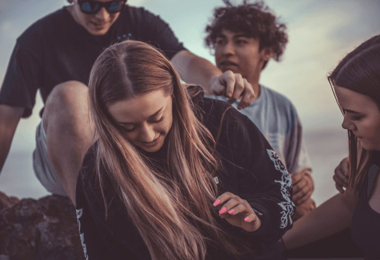 Teenagers who form close friendships tend to have better relationships later in life Teenagers who form close friendships tend to have better relationships later in life