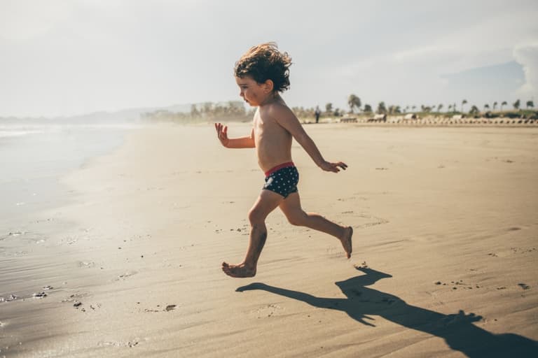 Poisons Centre warns parents to be wary of Weeverfish when visiting beaches Poisons Centre warns parents to be wary of Weeverfish when visiting beaches
