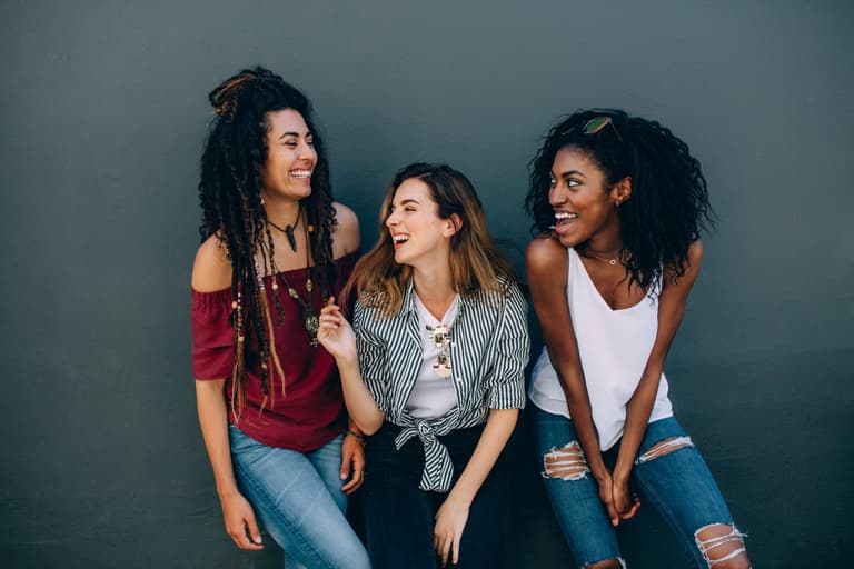 SheaMoisture’s Superfruit range is the perfect treat for busy curly haired mums SheaMoisture’s Superfruit range is the perfect treat for busy curly haired mums