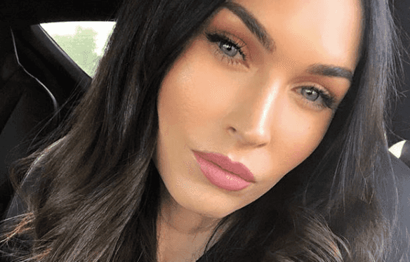 Megan Fox defends six-year-old son’s decision to wear dresses Megan Fox defends six-year-old son’s decision to wear dresses
