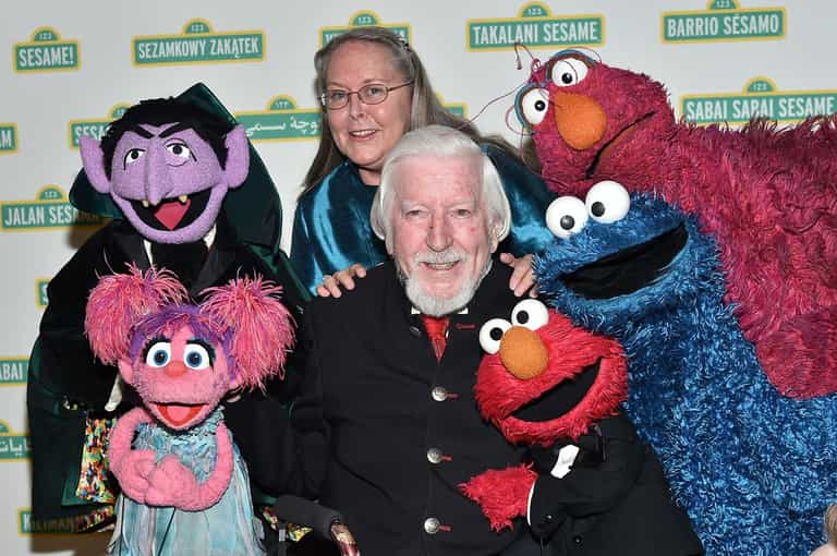 Sesame Street’s Big Bird puppeteer, Caroll Spinney, has died Sesame Street’s Big Bird puppeteer, Caroll Spinney, has died